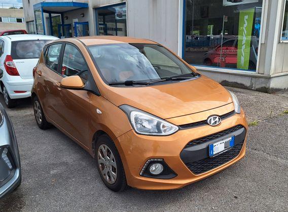 Hyundai i10 1.0 Login NEOPATENTATI