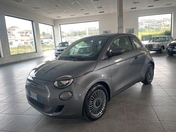 Fiat 500e Opening Edition 42 kWh Autonomia (270 km)