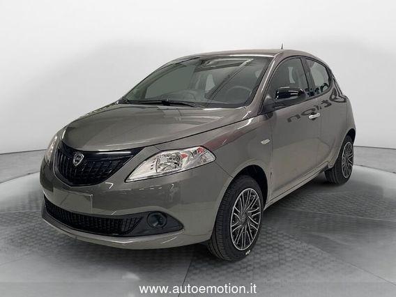 Lancia Ypsilon 1.0 FireFly 5 porte S&S Hybryd Gold