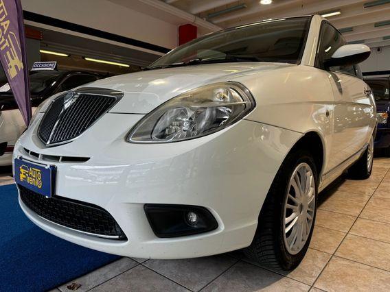 Lancia Ypsilon 1.2 Argento ok neopatentati 110.000 KM