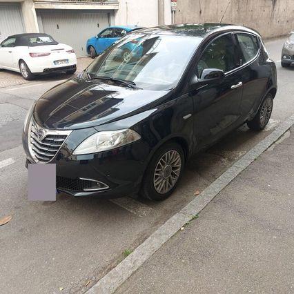 Lancia Ypsilon 0.9 TwinAir 85 CV 5 porte S&S Platinum