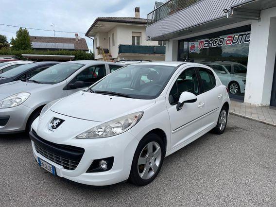 Peugeot 207 1.6 8V HDi 93CV 5p. Allure Neopatentati