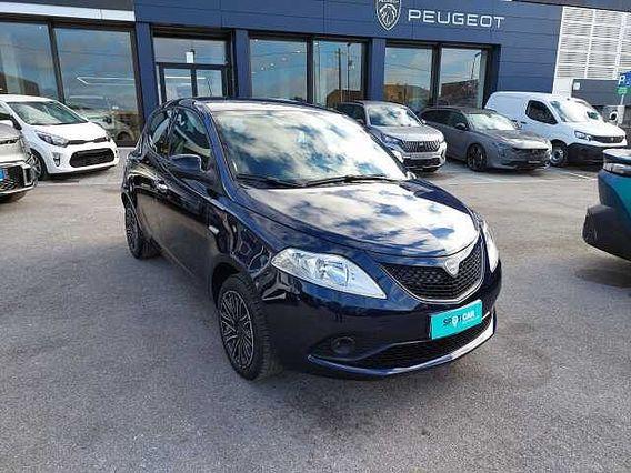 Lancia Ypsilon 1.2 69 CV 5 porte S&S Gold