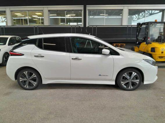 NISSAN LEAF Tekna 40KWh 5 PORTE