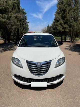 Lancia Ypsilon 1.2 69 CV 5 porte S&S Platinum