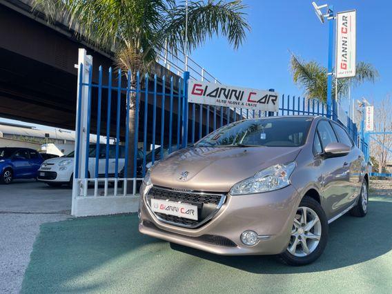 Peugeot 208 1.4 HDi 68 CV 5 porte Allure