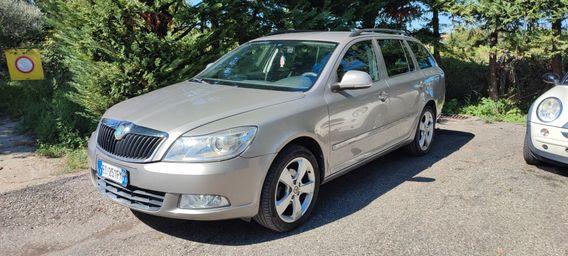 Skoda Octavia 1.6 TDI CR F.AP. Elegance