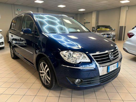 Volkswagen Touran 2.0 TDI 140 CV DSG Highline