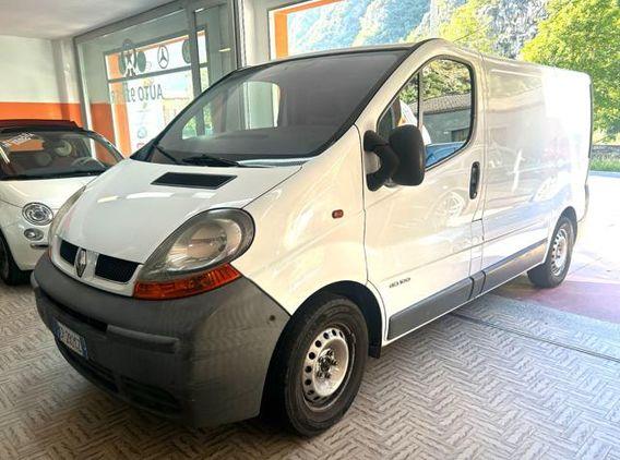 RENAULT Trafic T27 1.9 dCi/100CV TEL 327 4425768