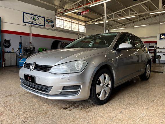 Volkswagen Golf VII 1.6 TDI Bluemotion