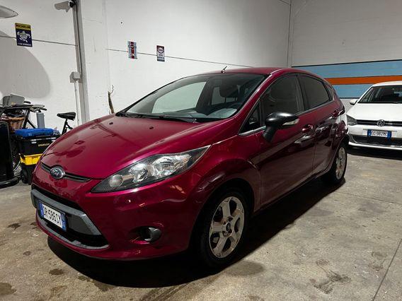 Ford Fiesta 1.4 TDCi 5p. Adatta a neopatentati