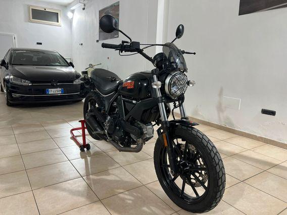 DUCATI SCRAMBLER 400