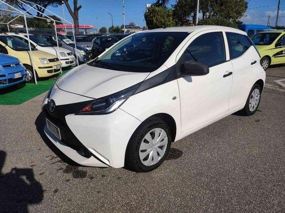 TOYOTA Aygo 1.0 VVT-i 69 CV 5 p. km 37000 ok neopatentati