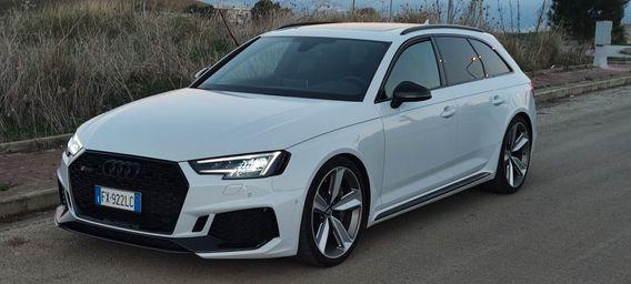 PERMUTO - 2019 Audi RS4 Carboceramica 47000km