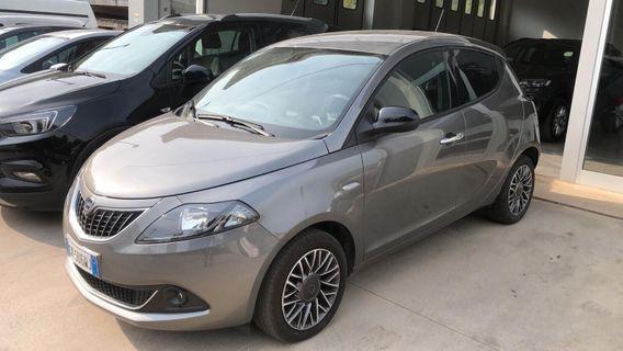 Lancia Ypsilon 1.0 FireFly 5 porte S&S Hybryd Gold