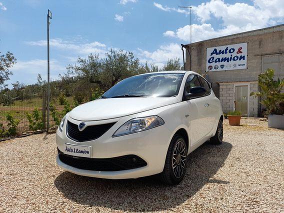 Lancia Ypsilon 1.2 69 CV 5 porte Gold 2019