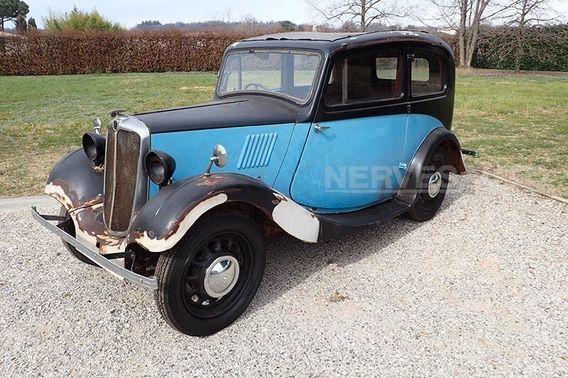 Morris 8 Saloon