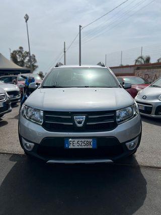 Dacia Sandero 0.9 TCe 12V T-GPL 90 Start&Stop SS Lauréate Family