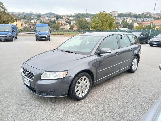 Volvo V50 2.0D 136 CV MOMENTUM SW