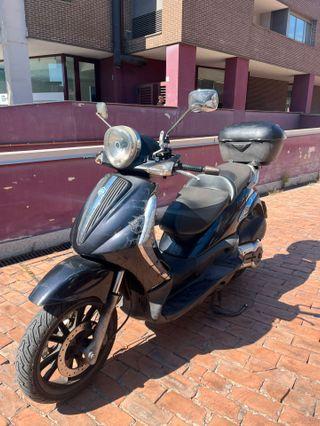 Piaggio Beverly 400