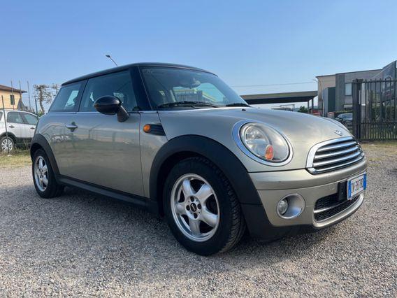 Mini Mini 1.6 16V Cooper D 135.000 km