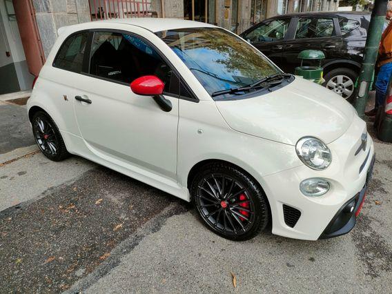 Abarth 695 1.4 Turbo T-Jet 180 CV