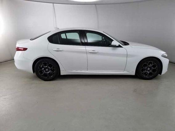 ALFA ROMEO GIULIA 2.2 Turbo AT8 160CV Business 4 PORTE BERLINA