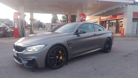 BMW M4 perfomance carbonceramic 2015