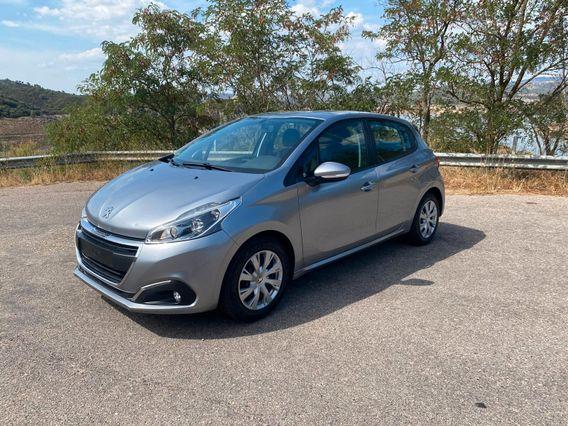 Peugeot 208 BlueHDi 100