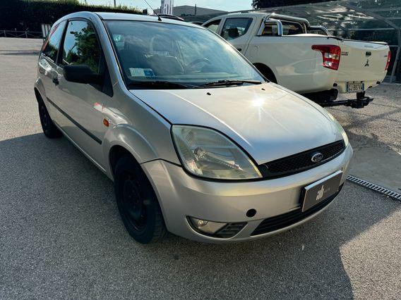 Ford Fiesta 1.2 16V 3p. Ambiente