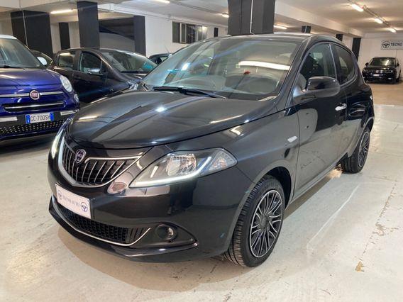 Lancia Ypsilon 1.0 FireFly 5 porte S&S Hybryd Gold