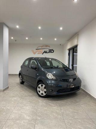 Toyota Aygo 1.0 12V VVT-i 5 porte Sol