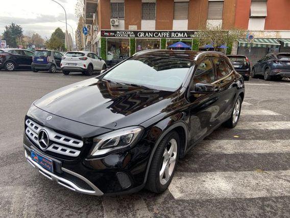 MERCEDES-BENZ GLA 200 d Automatic Premium