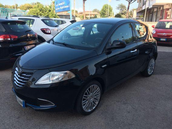 Lancia Ypsilon 0.9 TwinAir 85 CV tagliandata garanzia !!automatica