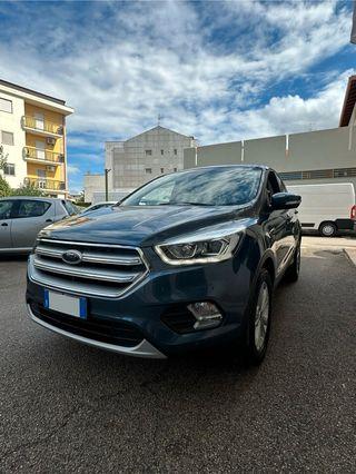 Ford Kuga 1.5 TDCI 120 CV S&S 2WD Powershift Edition