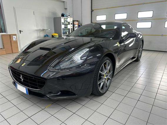 FERRARI California DCT