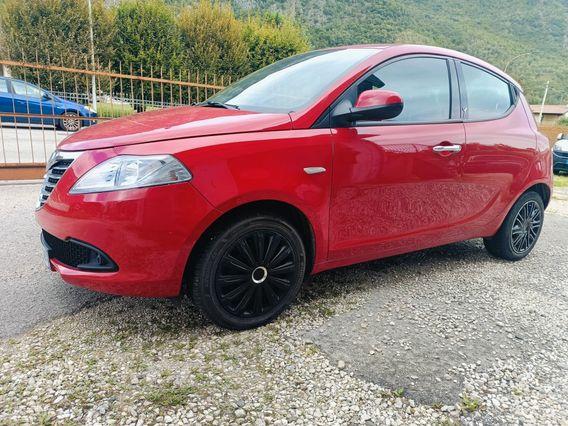 Lancia Ypsilon 1.2 69 CV 5 porte GPL Ecochic Silver