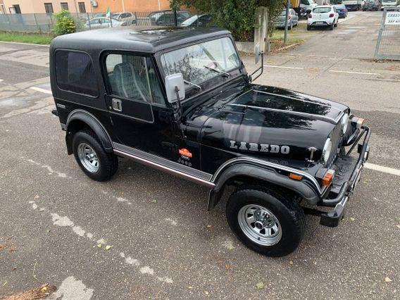 Jeep CJ-7 Laredo