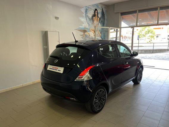 Lancia Ypsilon 1.2 69 CV 5 porte S&S Platinum