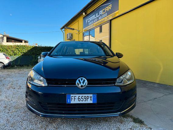 volkswagen golf 7--1.6 tdi garanzia 12 mesi