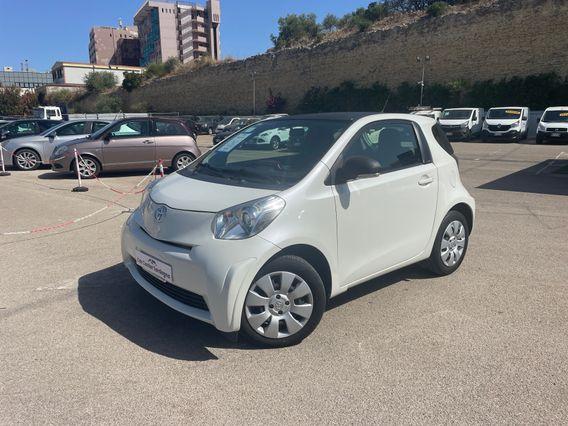 Toyota iQ 1.0