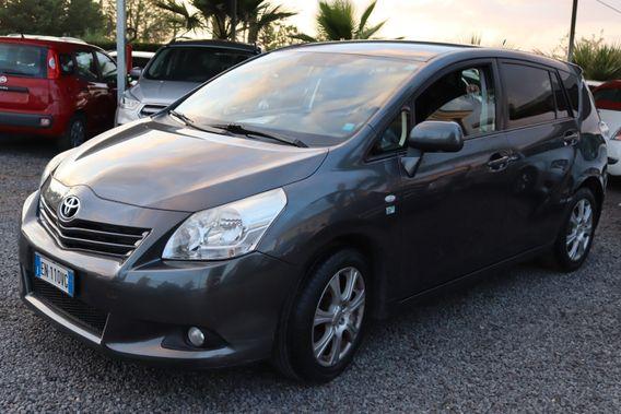 Toyota VERSO 7POSTI 2.0 diesel