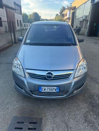 Opel Zafira 1.8 16V VVT Cosmo