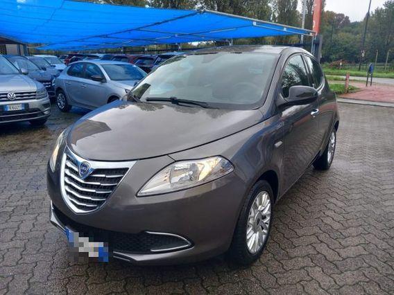 LANCIA Ypsilon 1.2 69 CV 5 porte Gold