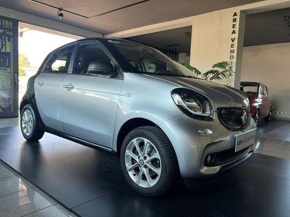 SMART ForFour 70 1.0 Passion