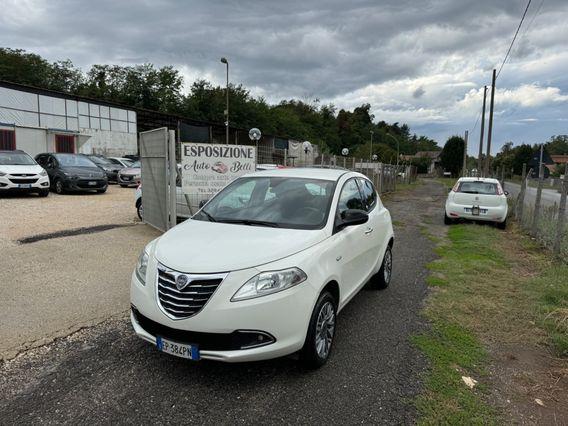 Lancia Ypsilon 0.9 TwinAir 80CV 5 porte Metano Ecochic neopatentati