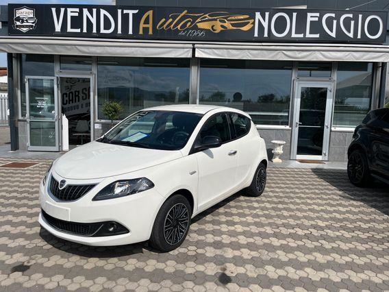 Lancia Ypsilon 1.0 FireFly 5 porte S&S Hybryd Gold