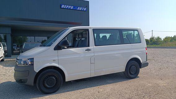 Volkswagen T5.1 Caravelle 1.9TDI 9 posti