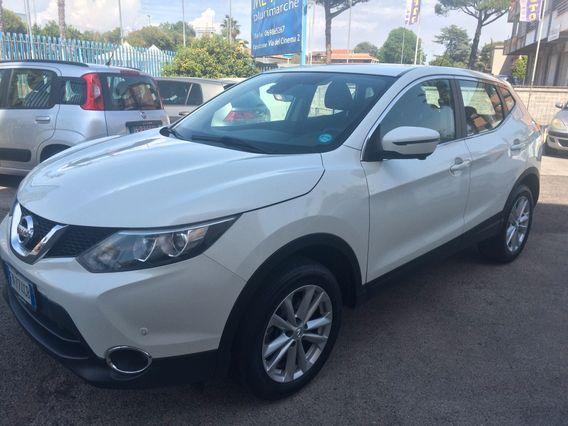 Nissan Qashqai 1.5 dCi N-Connecta taglaindata con garanzia 12 mesi cambio e motore !