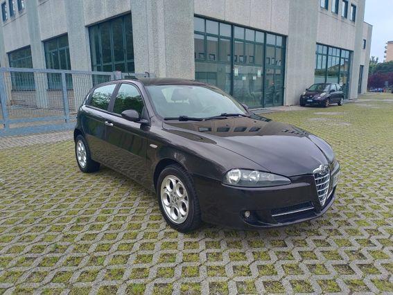 Alfa Romeo 147 1.6 16V TS (105) 5 porte Progression*Cerchi*Radio 2Din*Navi
